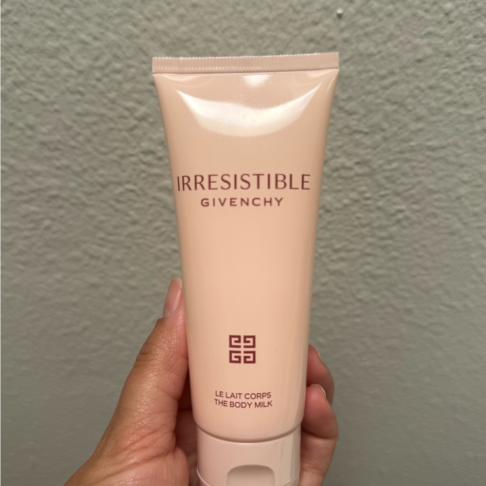 Givenchy Irresistible Body Milk in Soft Cream